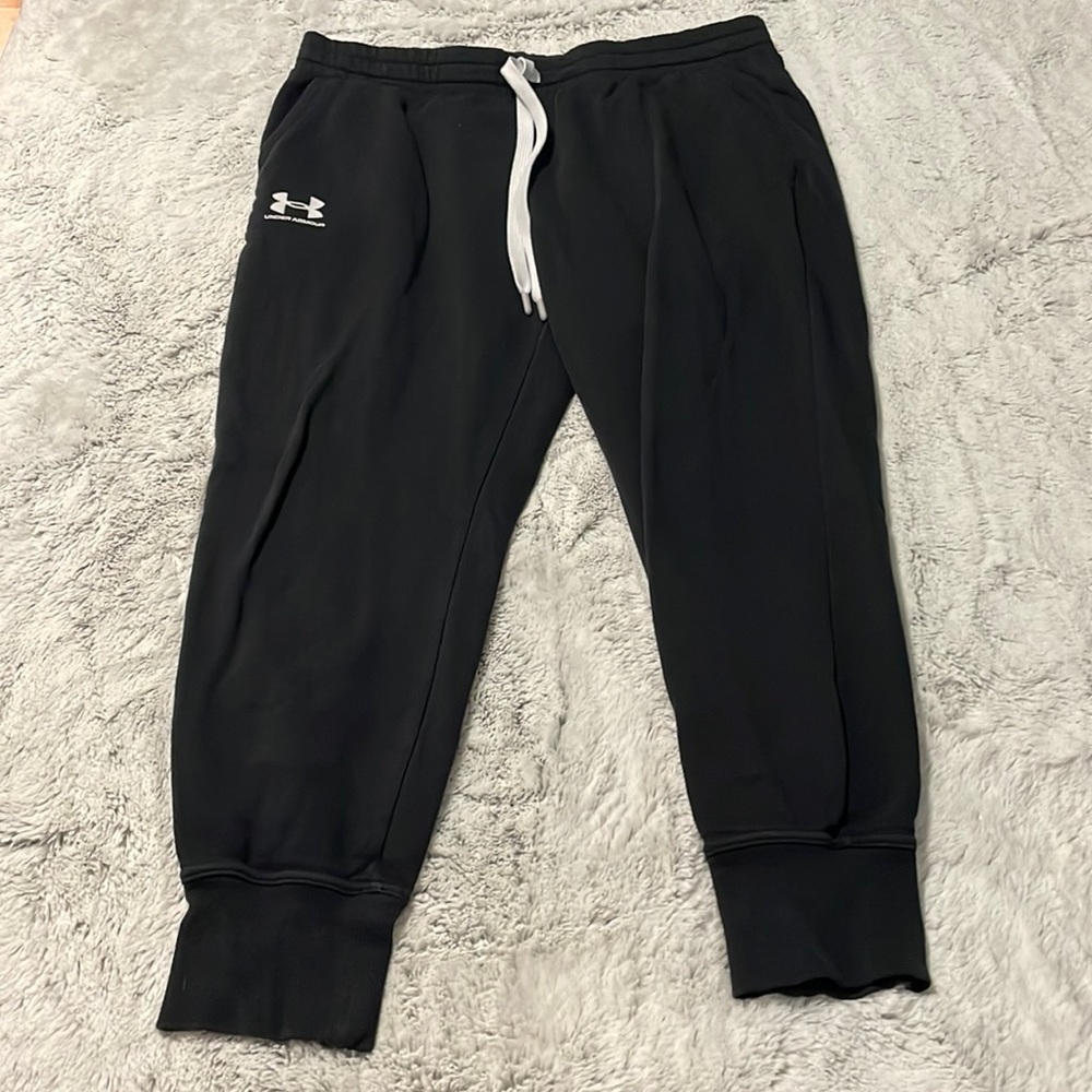 Under armor sweats